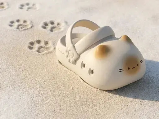 The paw prints are real